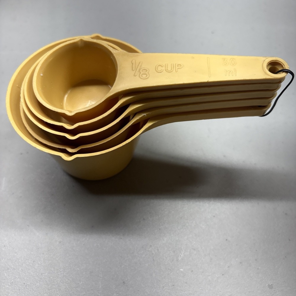 VTG Foley Measuring Cups 5 Piece Set Harvest Gold Nesting 1/8, 1/4, 1/3, 1/2, 1